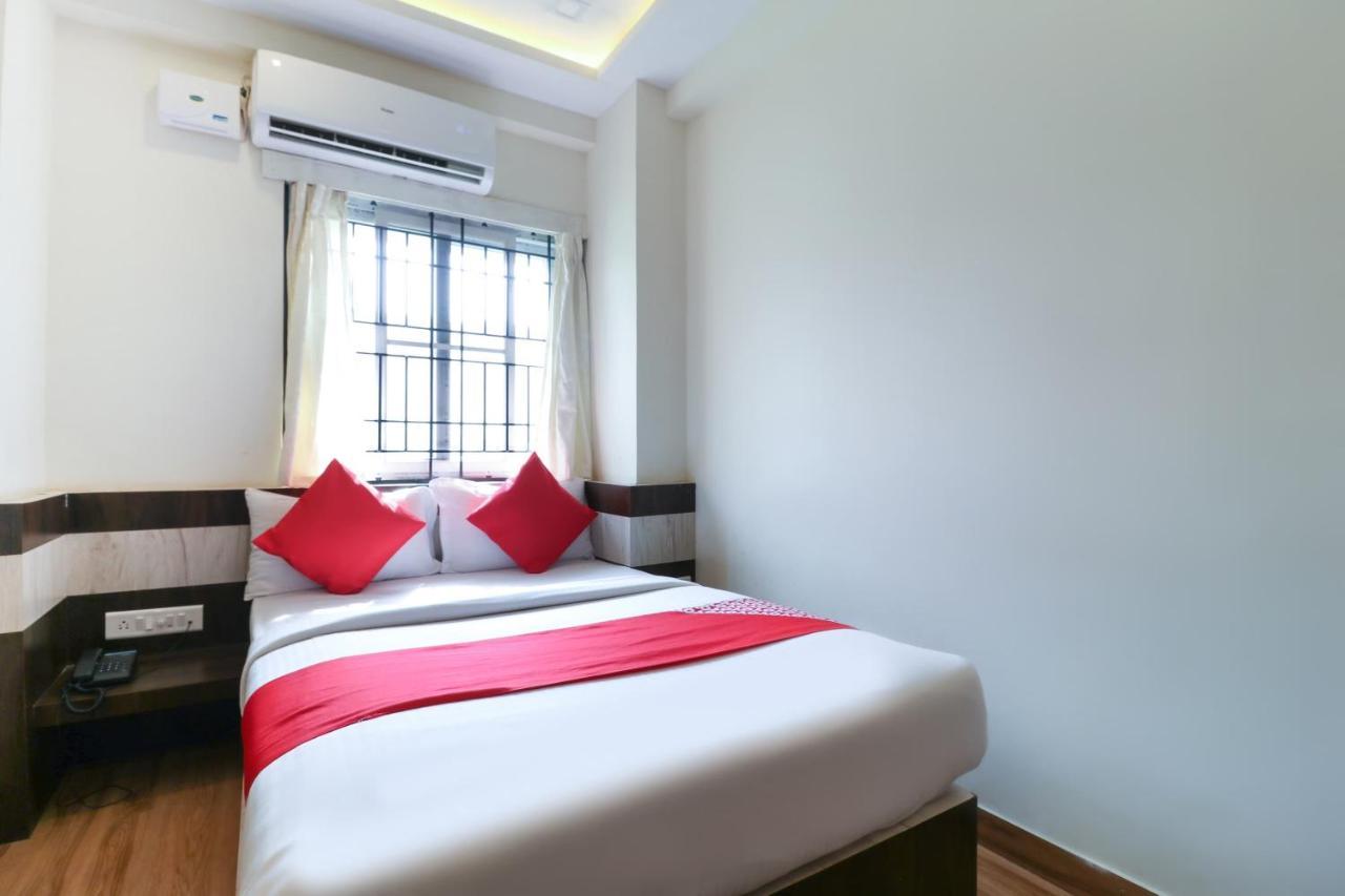 Oyo 36197 Royal Wood Hotell Bangalore Exteriör bild