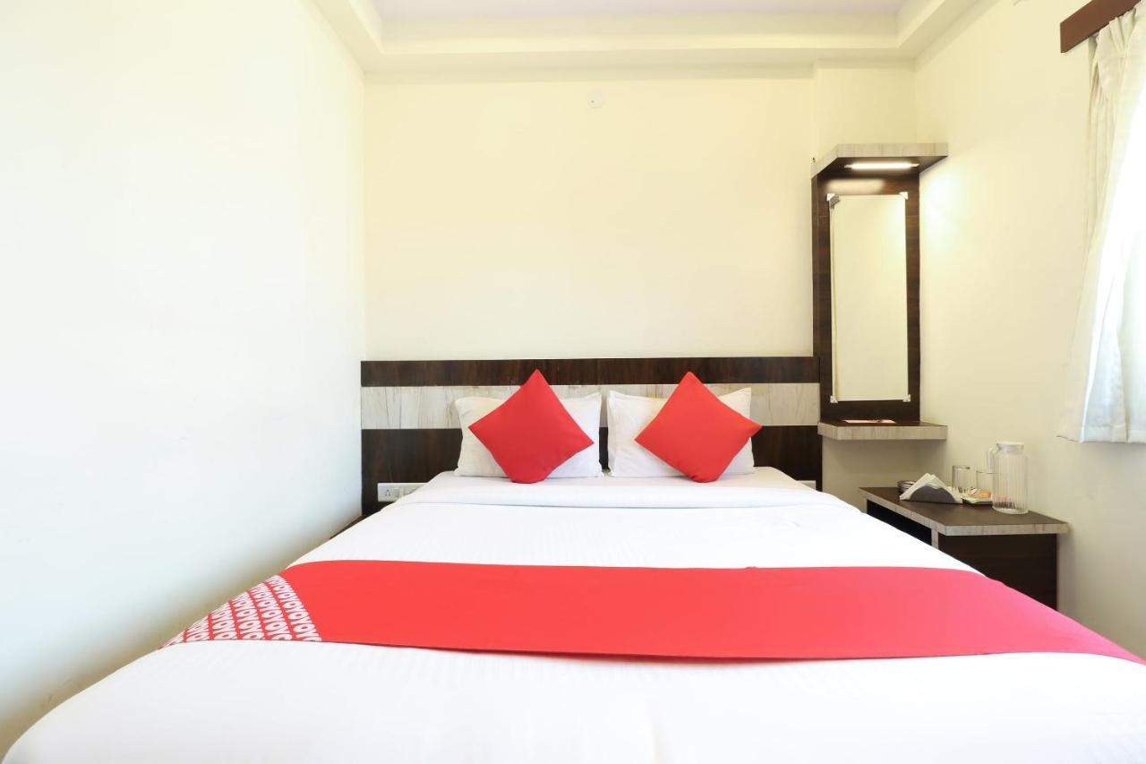 Oyo 36197 Royal Wood Hotell Bangalore Exteriör bild