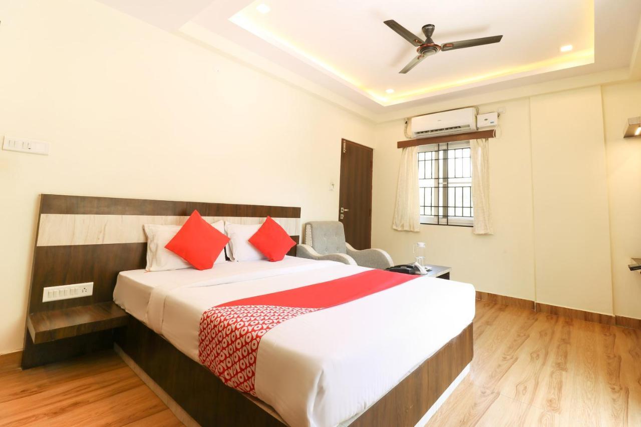 Oyo 36197 Royal Wood Hotell Bangalore Exteriör bild
