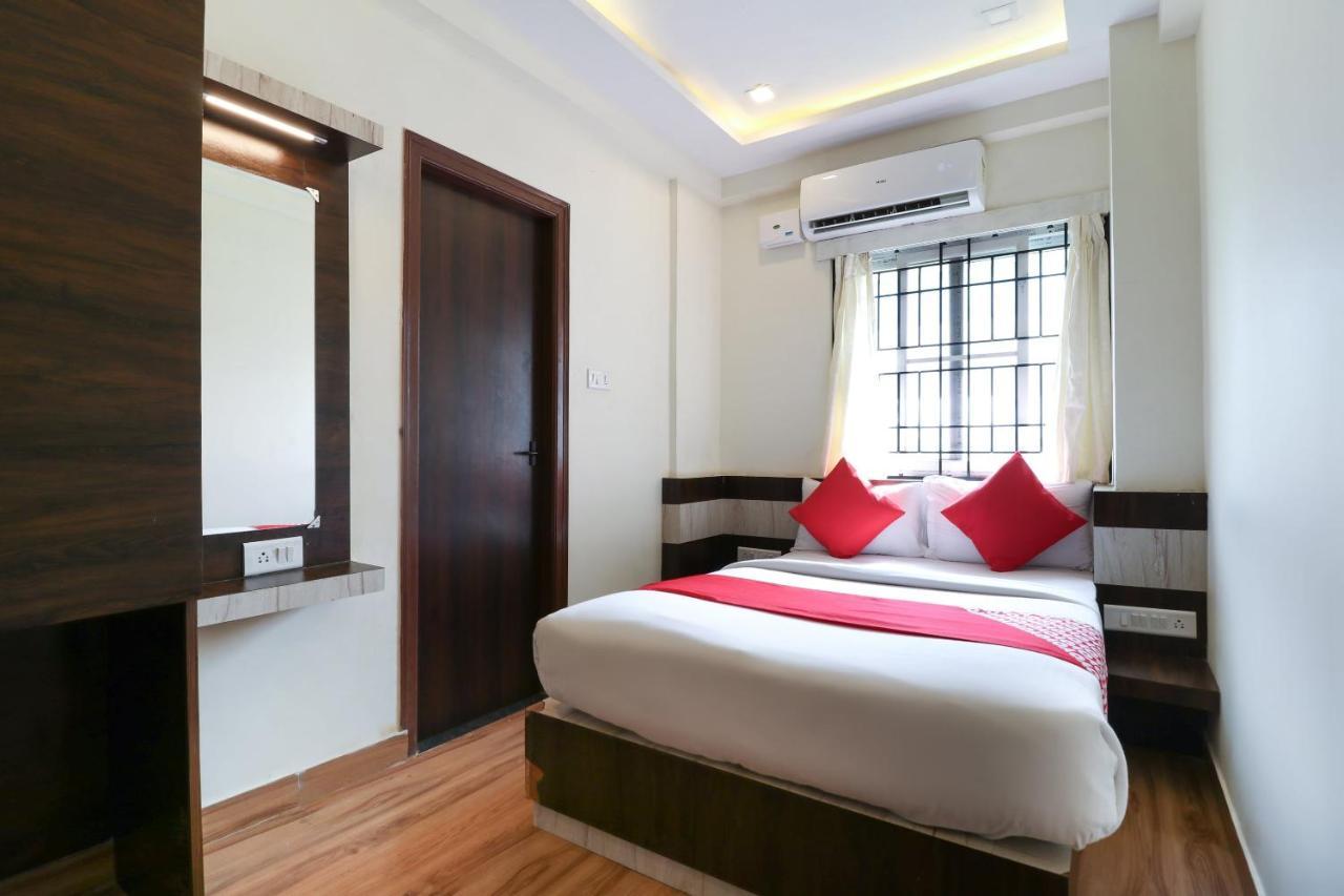 Oyo 36197 Royal Wood Hotell Bangalore Exteriör bild