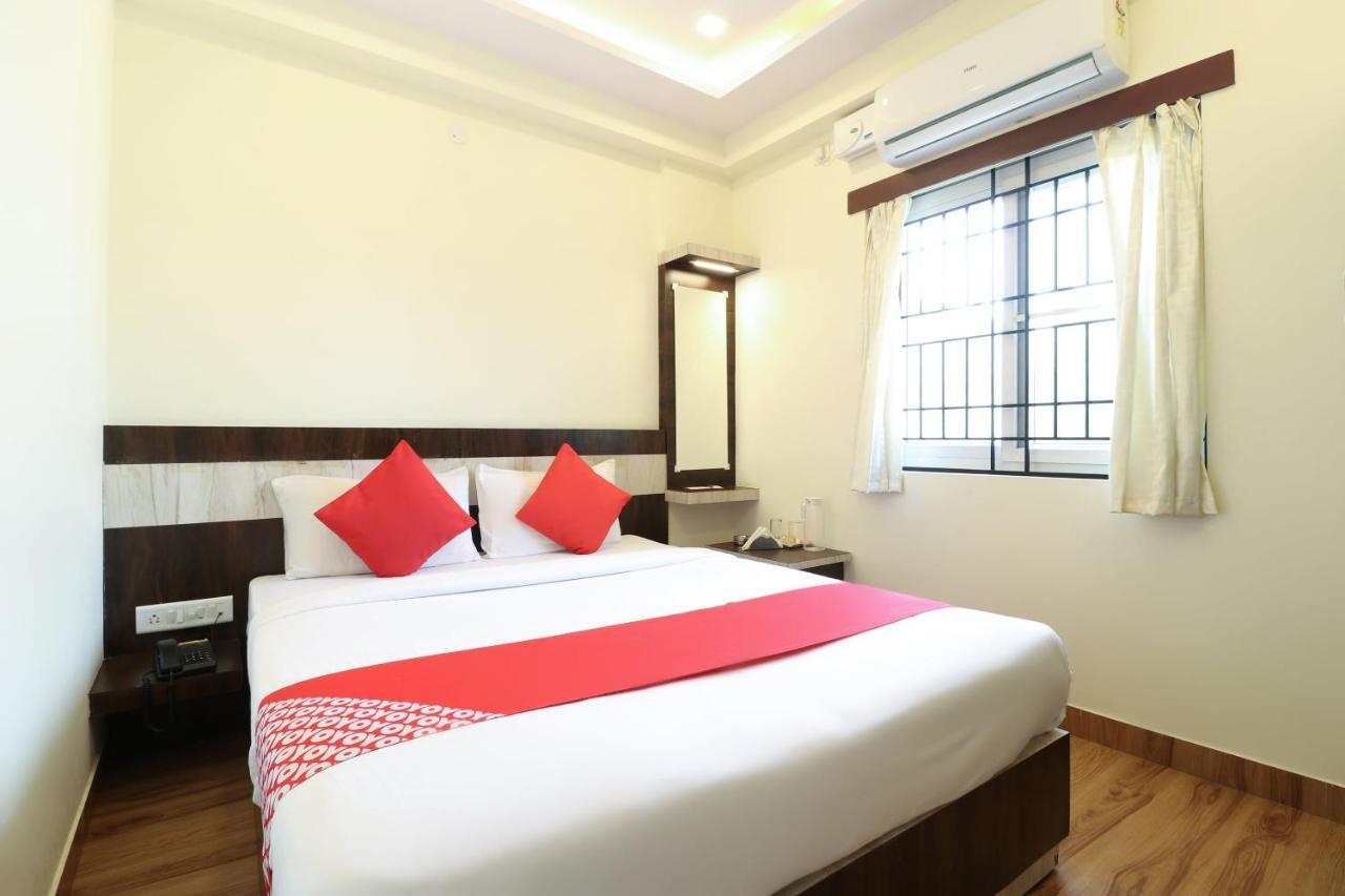 Oyo 36197 Royal Wood Hotell Bangalore Exteriör bild