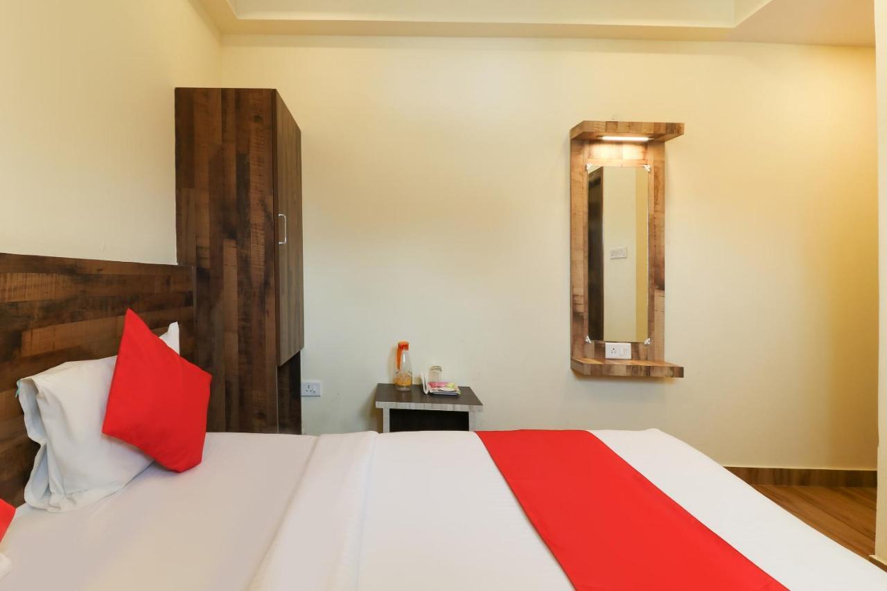 Oyo 36197 Royal Wood Hotell Bangalore Exteriör bild