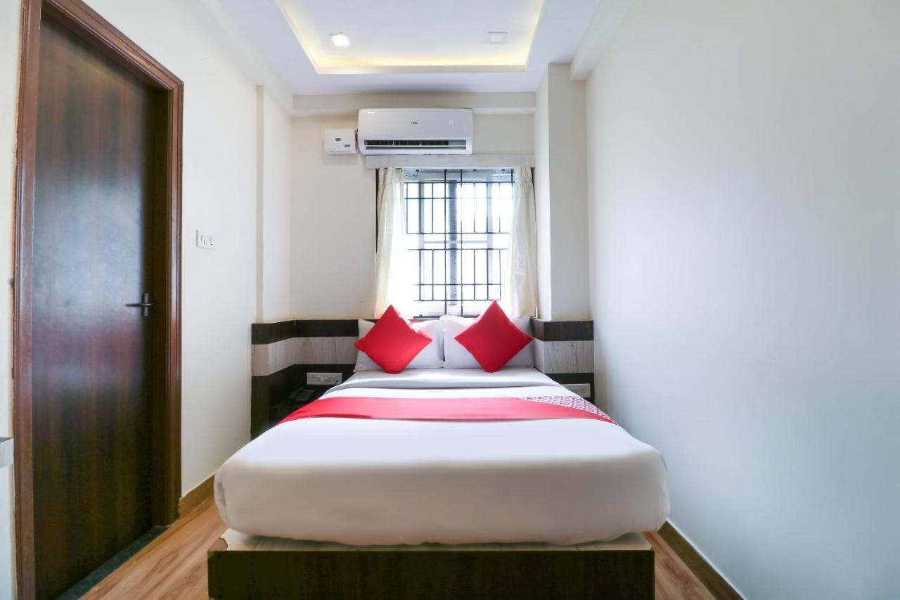 Oyo 36197 Royal Wood Hotell Bangalore Exteriör bild