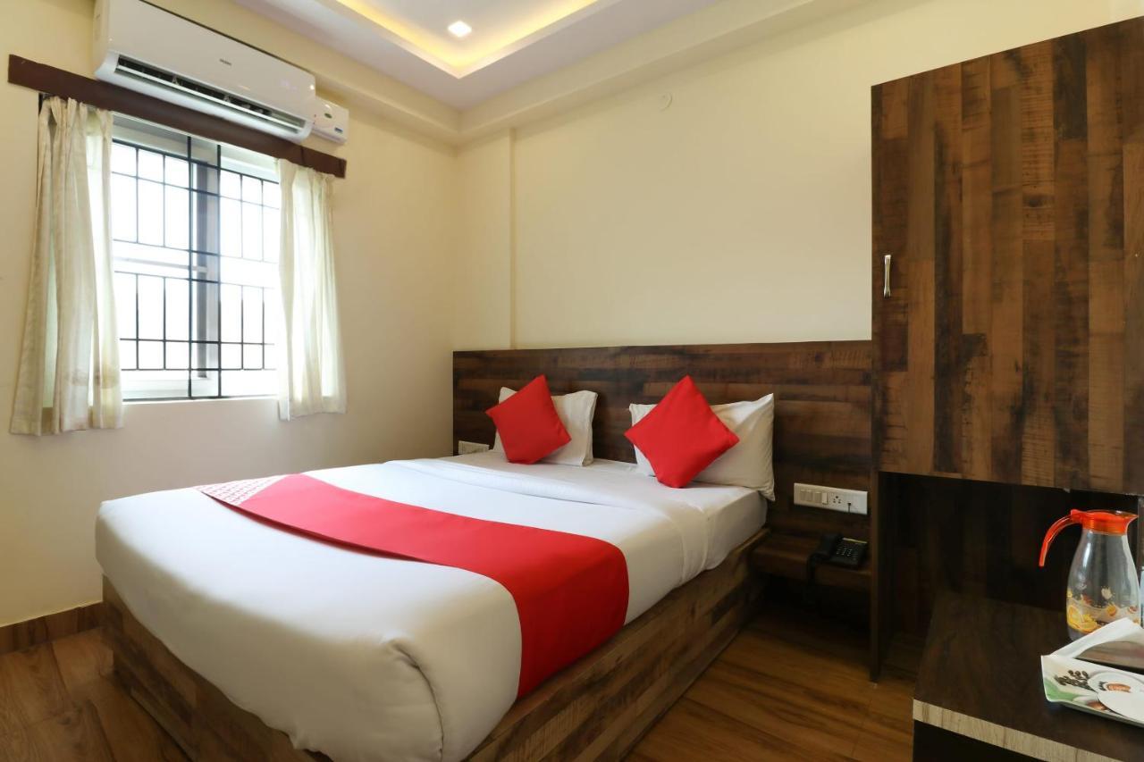 Oyo 36197 Royal Wood Hotell Bangalore Exteriör bild