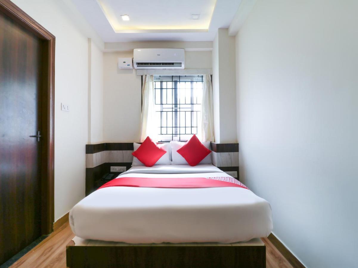 Oyo 36197 Royal Wood Hotell Bangalore Exteriör bild