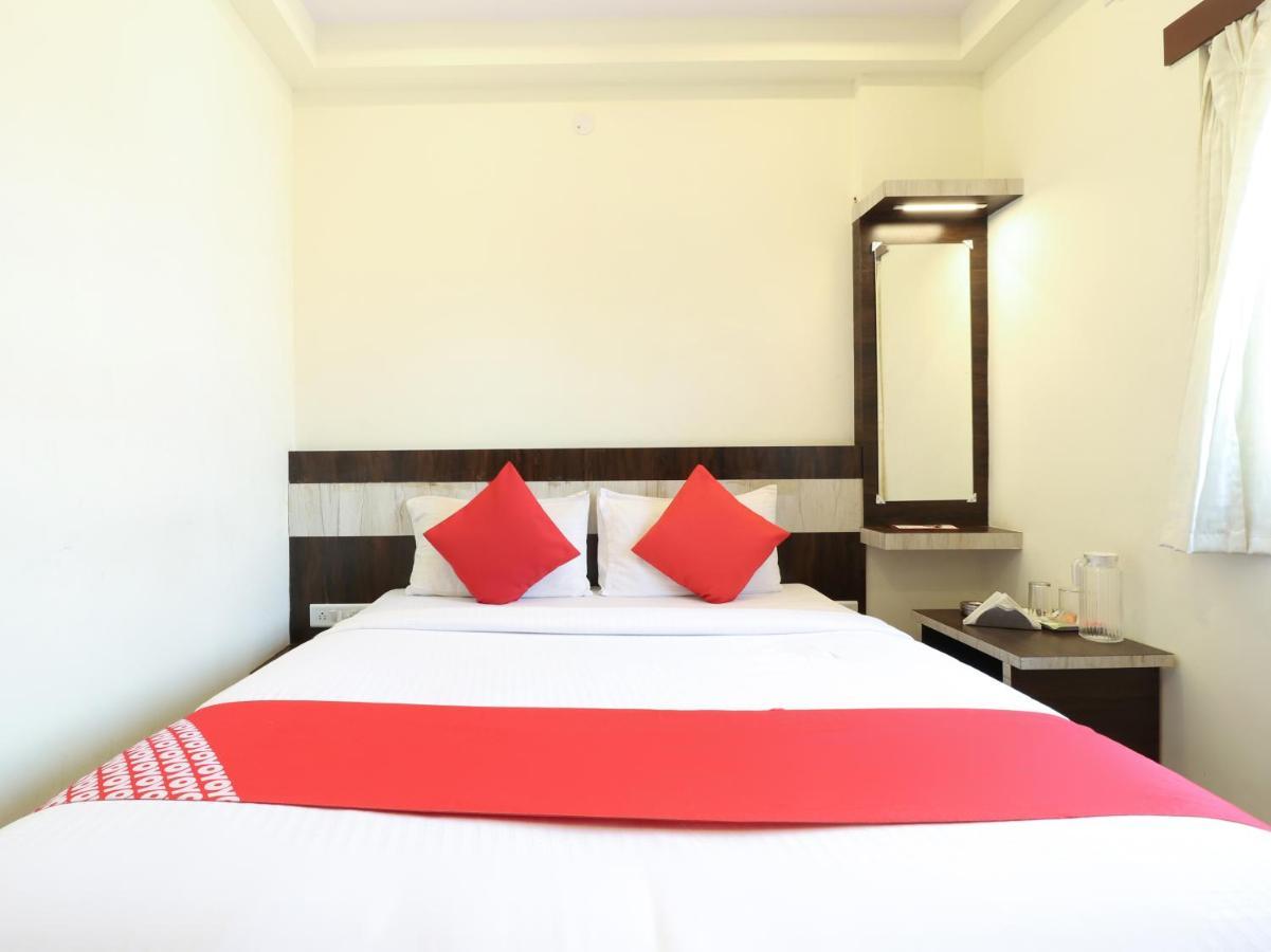 Oyo 36197 Royal Wood Hotell Bangalore Exteriör bild