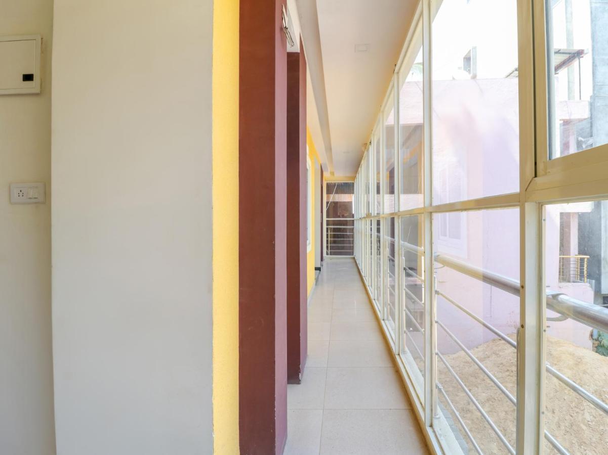 Oyo 36197 Royal Wood Hotell Bangalore Exteriör bild